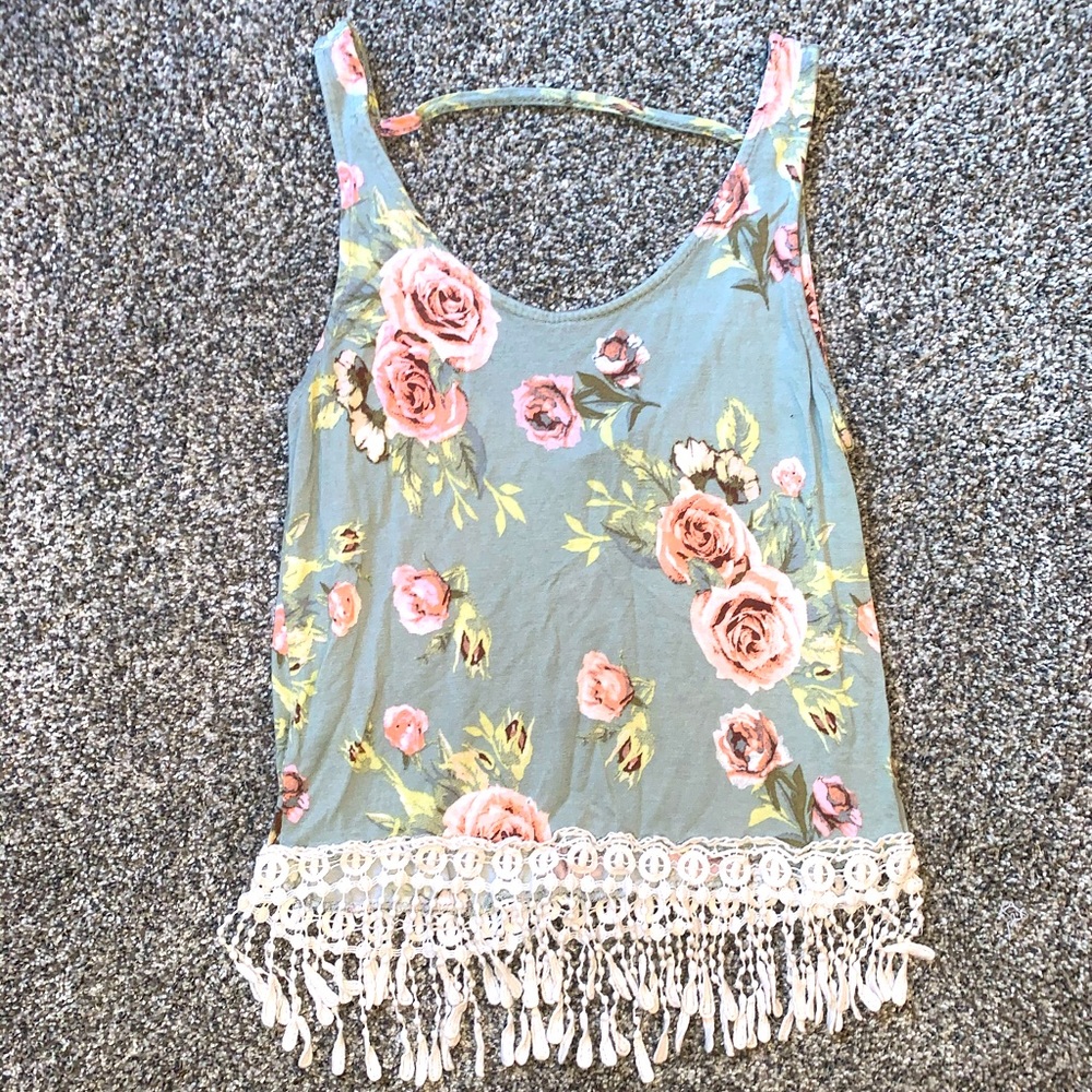 Floral tank top for summer or spring!🌸